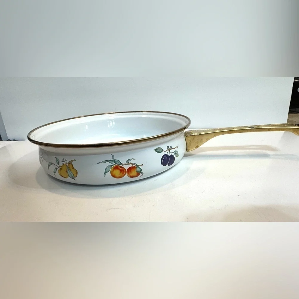 VTG NOS Enamel Fry Pan Fruit and Vegetable Motif Skillet 1970s Cookware